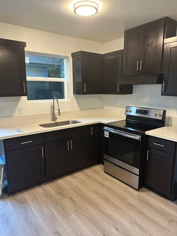 1351 1/4 E 41st Pl - Photo 4 of 9