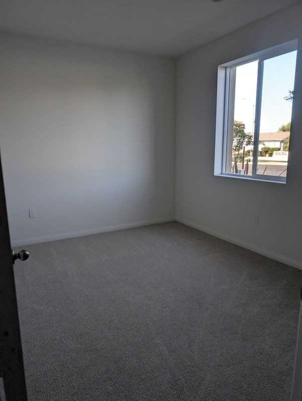 2430 E Lincoln Ave - Photo 3 of 37