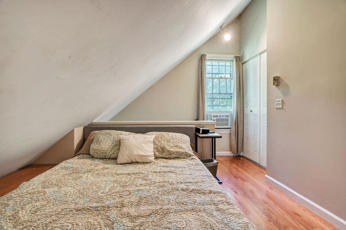 6 River Colony - Photo 3 of 22