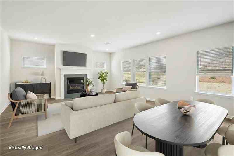 26 Hemlock Court - Photo 3 of 35