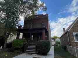 featured image of 4154 North Kenneth Avenue #1