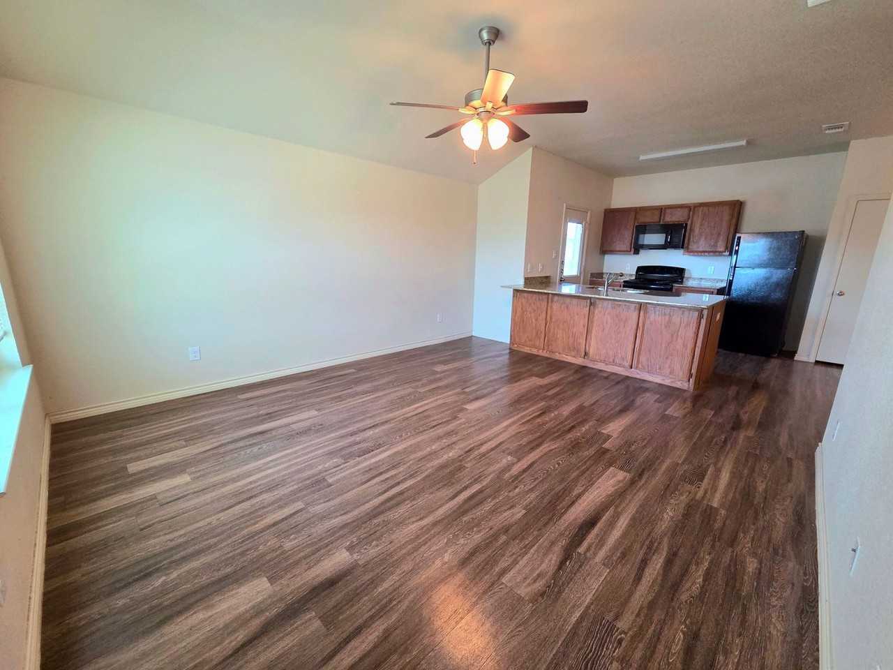 3315 Stonewall Dr #B - Photo 2 of 16