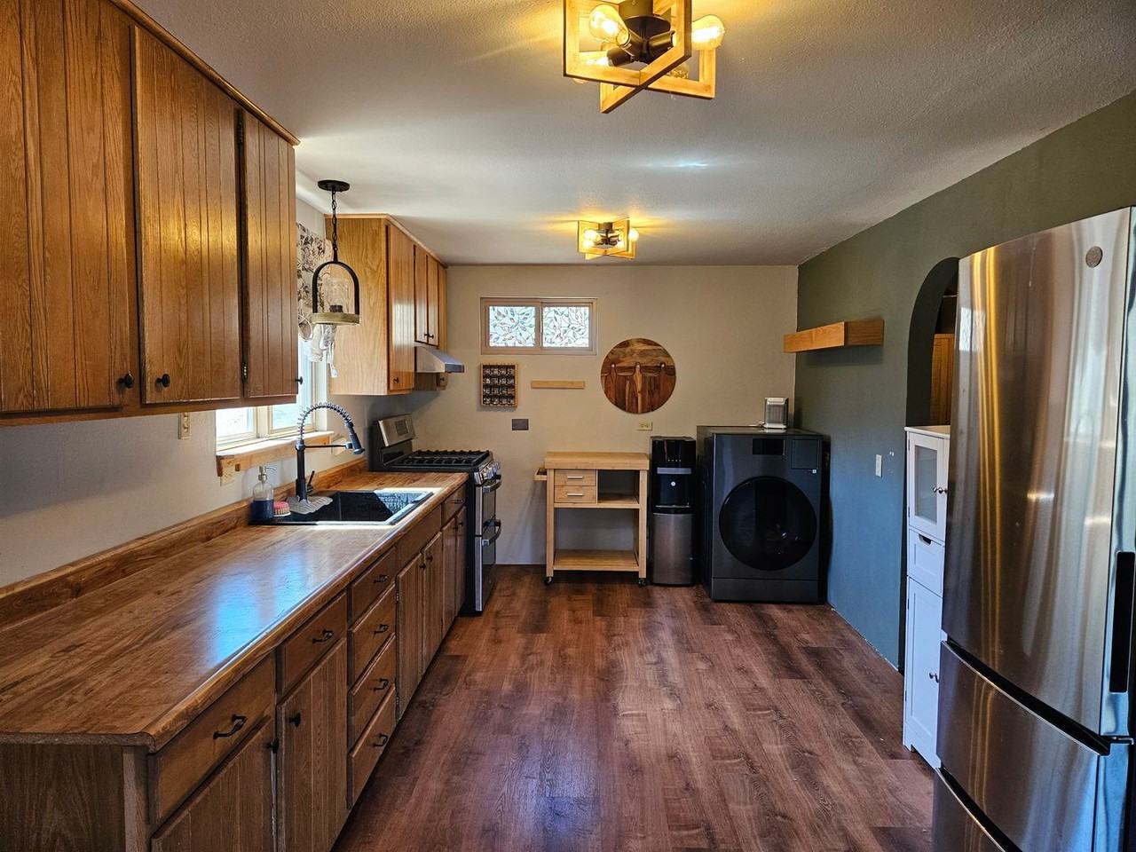 1317 Leisure Ln - Photo 6 of 12