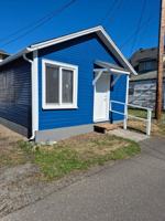 featured image of 2412 Everett Avenue