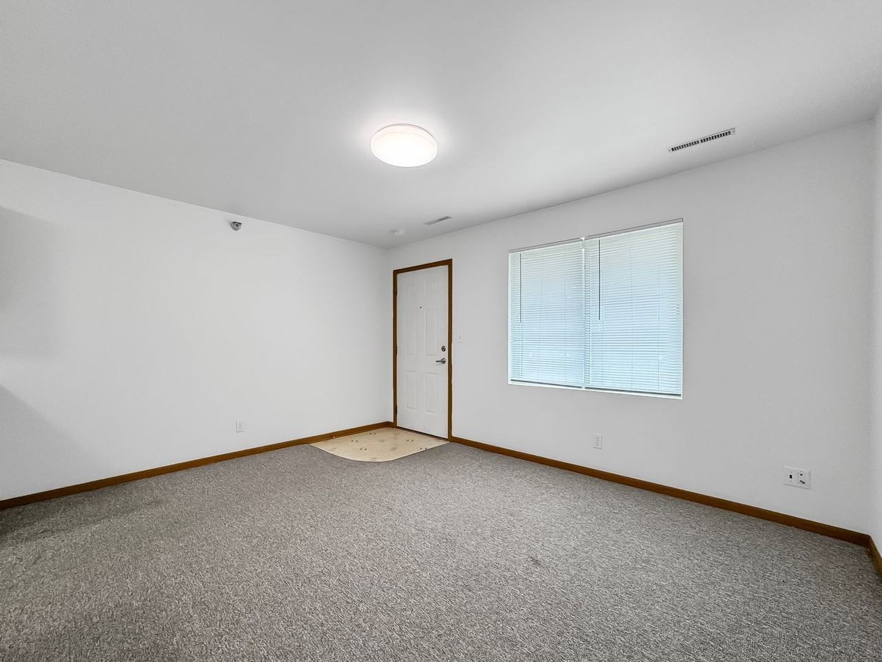 212 Hayward - Photo 2 of 26