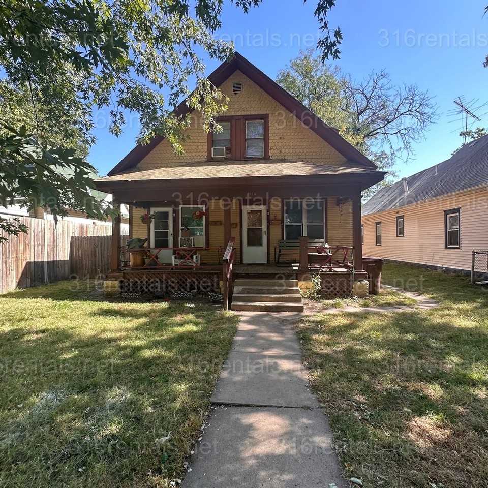 1446 S Water St #C - Photo 2 of 15