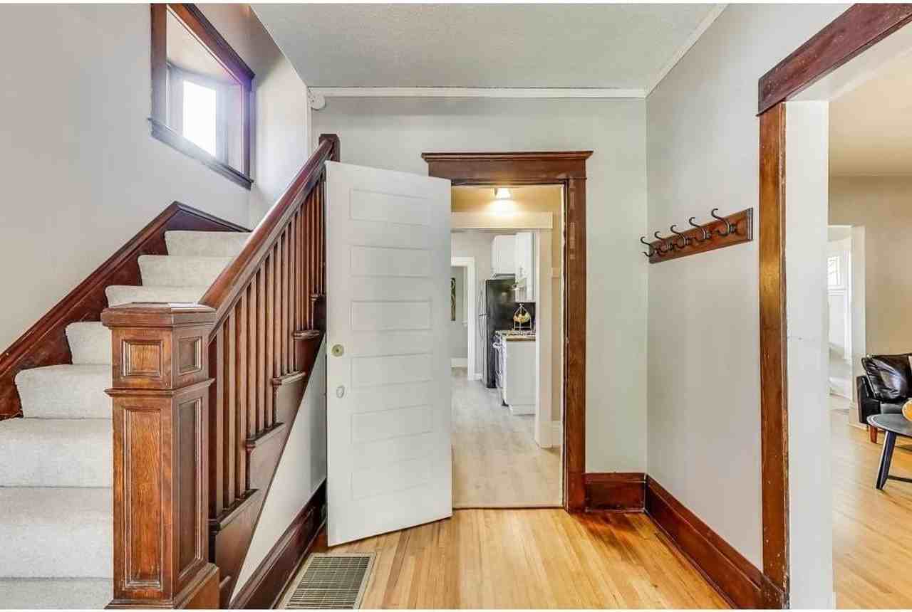 1594 Van Buren Ave - Photo 7 of 16