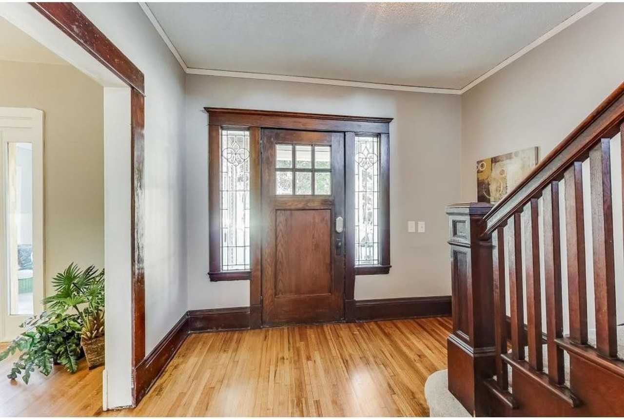 1594 Van Buren Ave - Photo 3 of 16