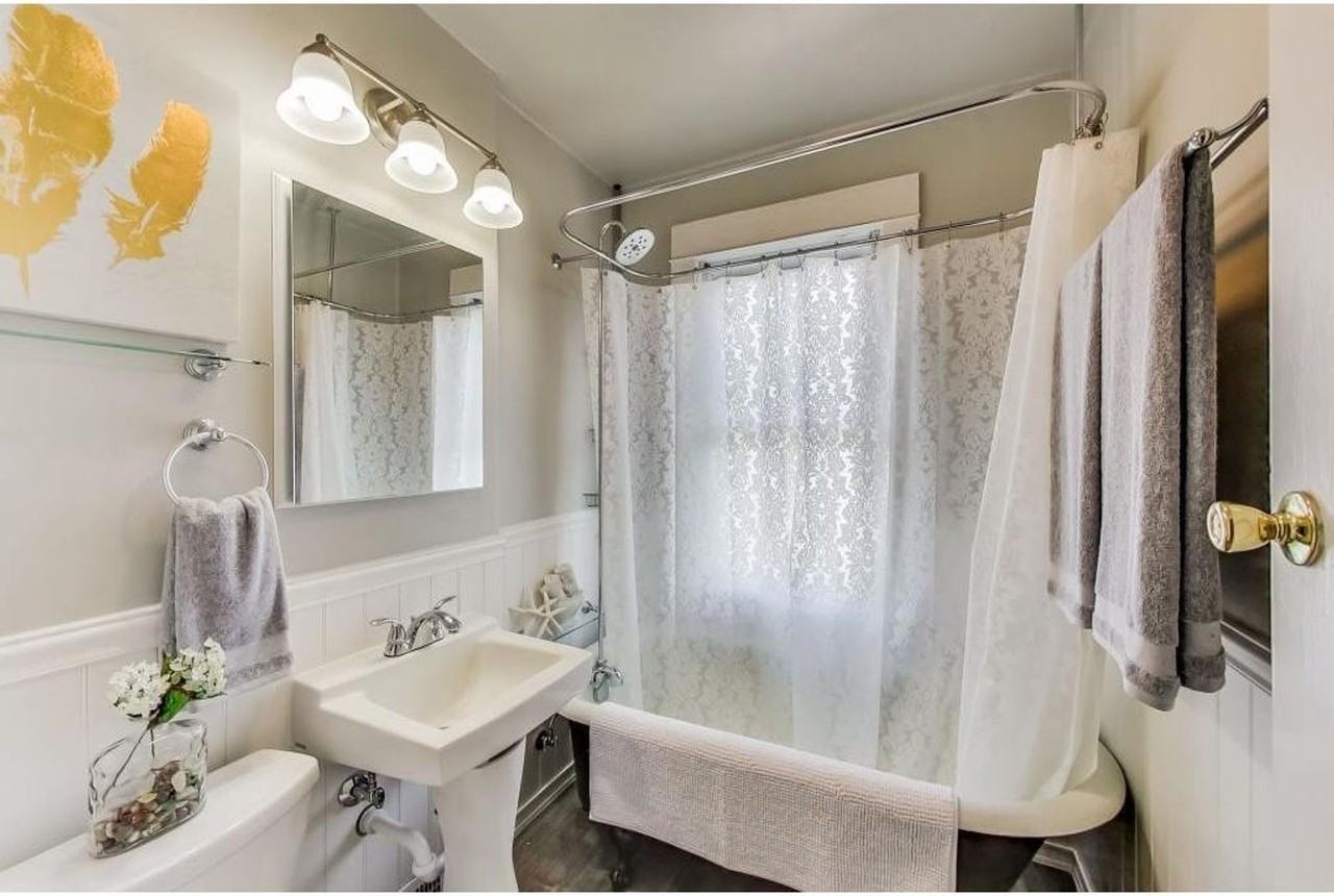 1594 Van Buren Ave - Photo 7 of 16