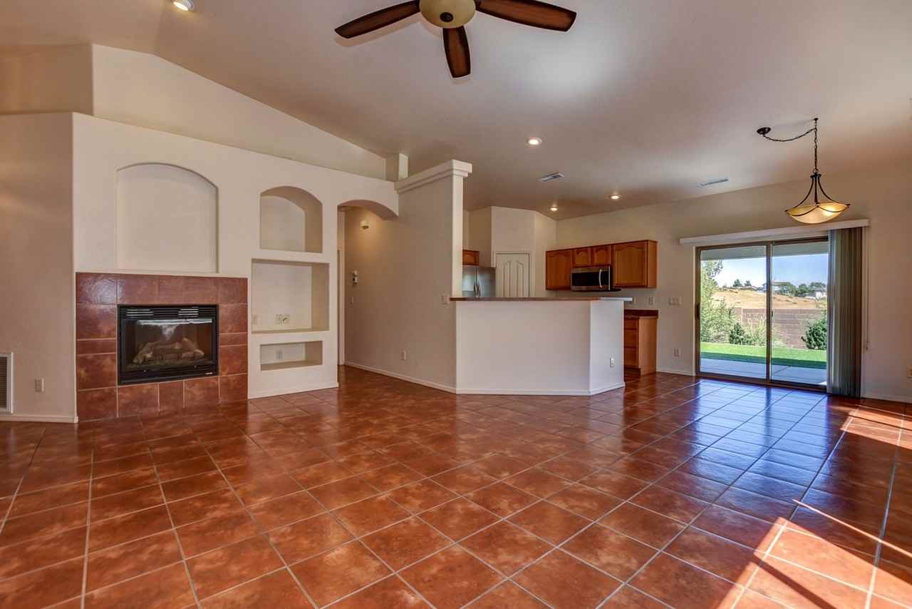 5879 N Bronco Ln - Photo 5 of 34