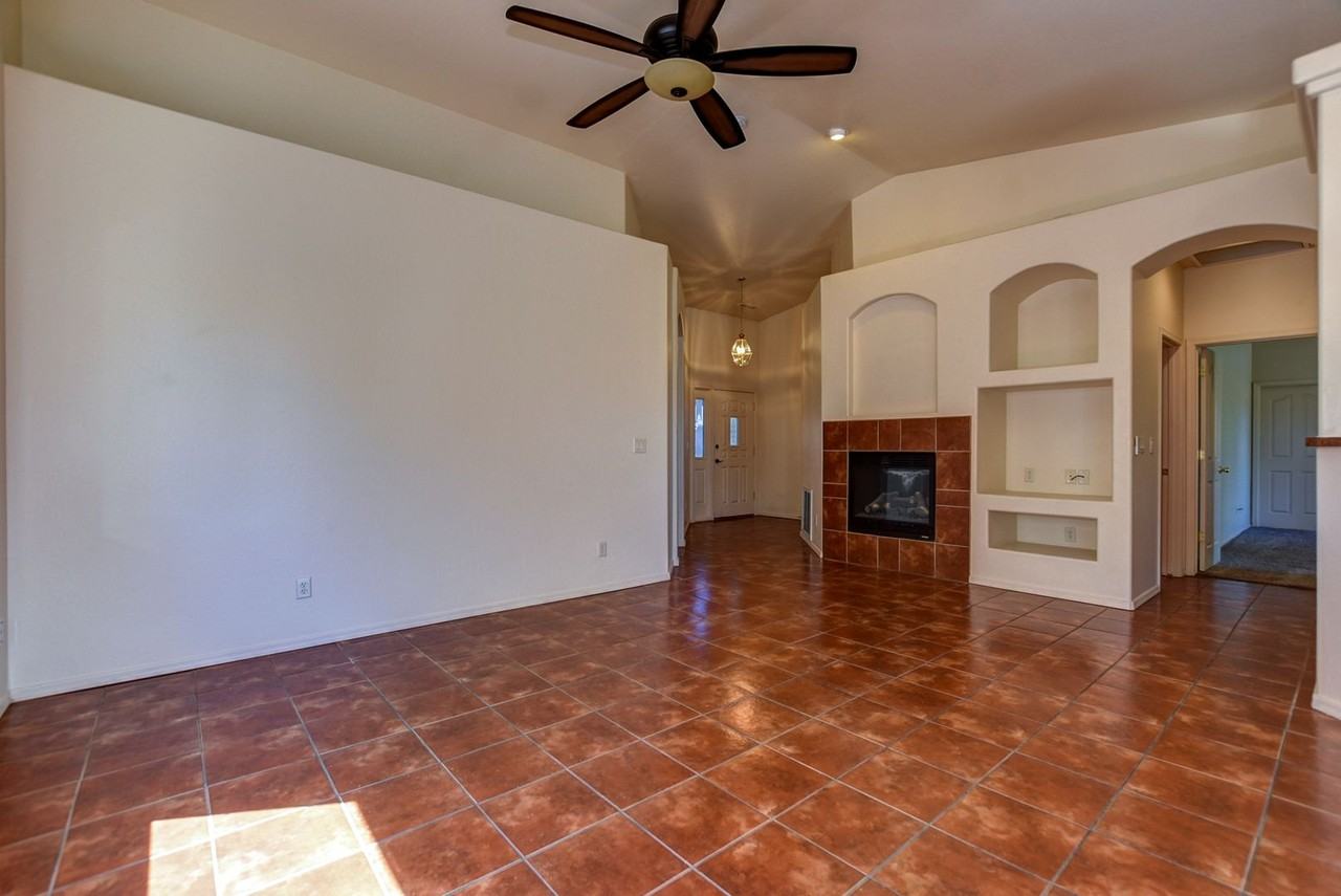 5879 N Bronco Ln - Photo 6 of 34