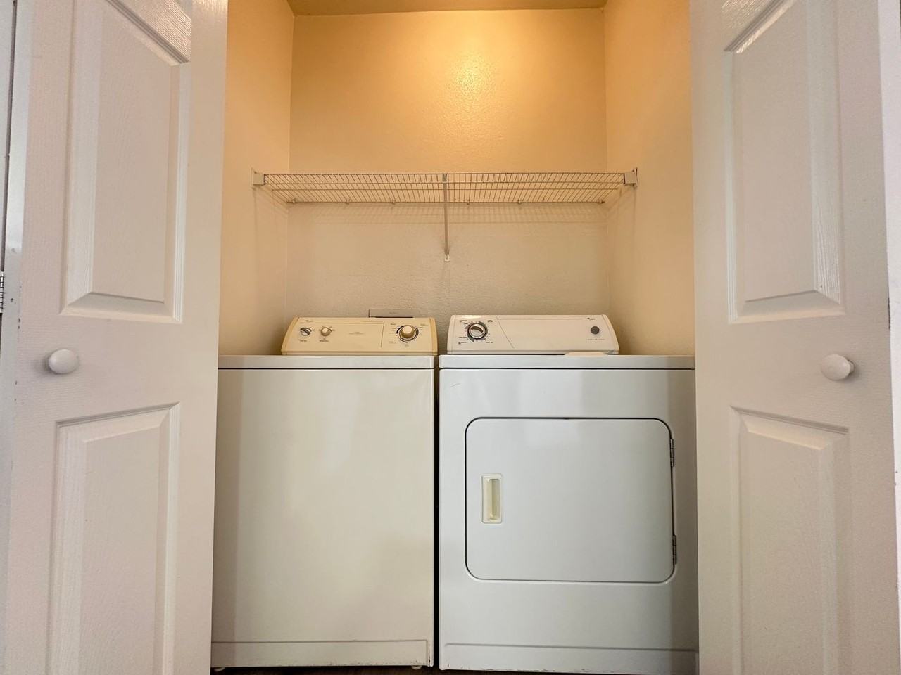 5142 S Jones Blvd - Photo 6 of 13