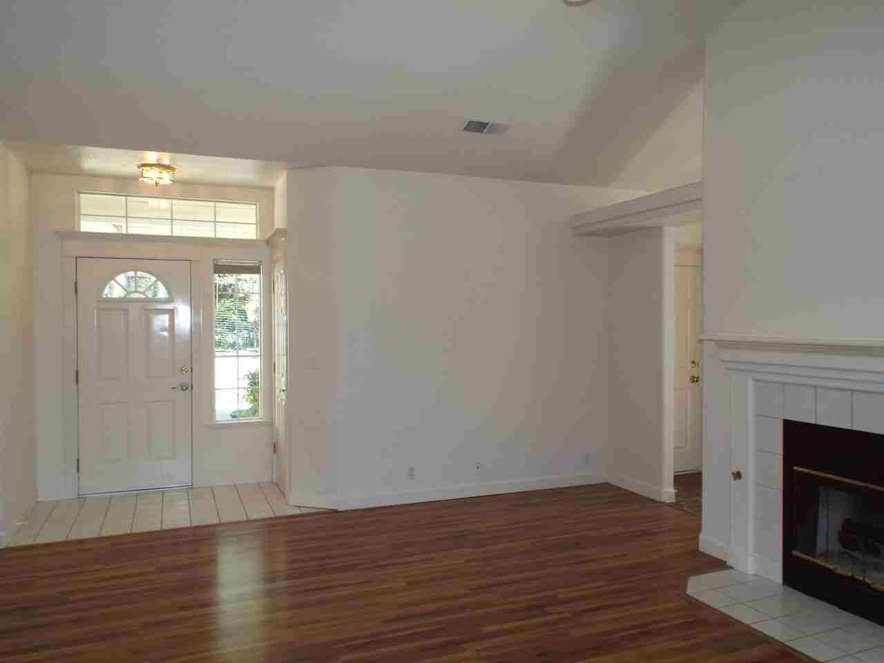 458 Palisades Dr - Photo 3 of 22