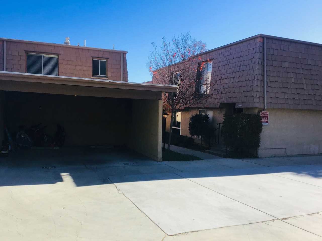 27509 Endeavor St - Photo 3 of 17