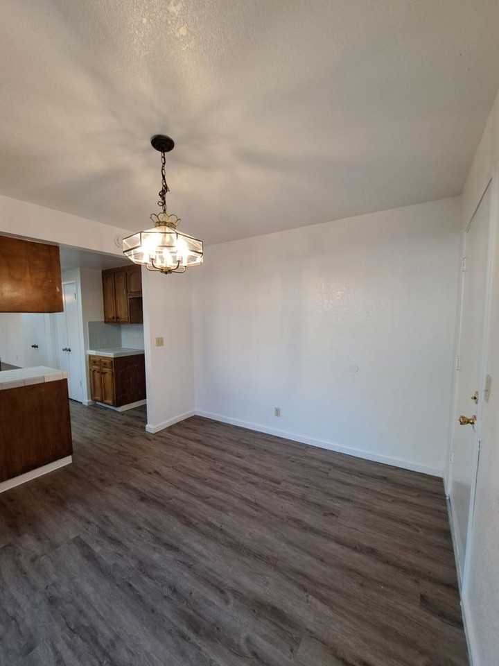 2408 W Home Ave - Photo 7 of 22