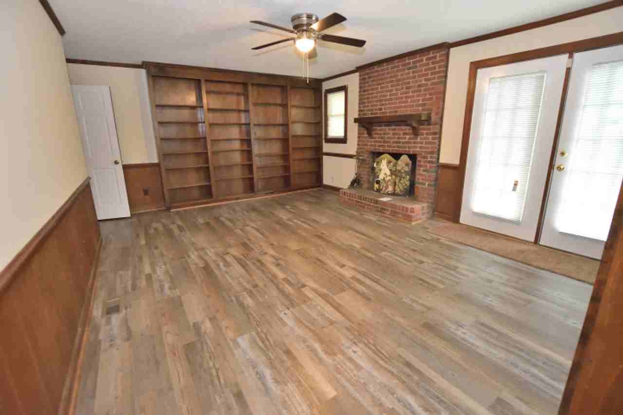 1132 Niblick Dr - Photo 5 of 17