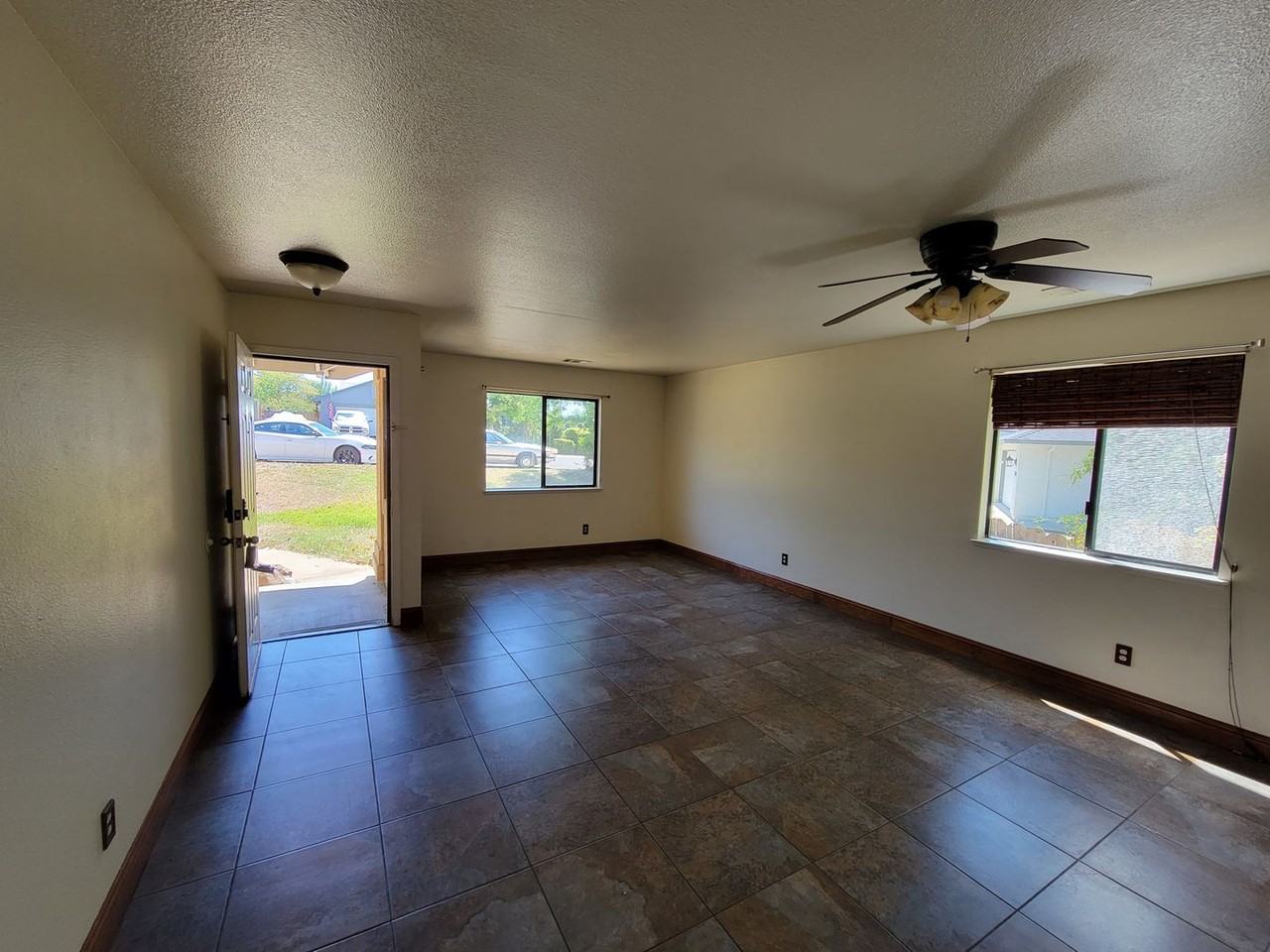 2148 Hartly Cir - Photo 3 of 21
