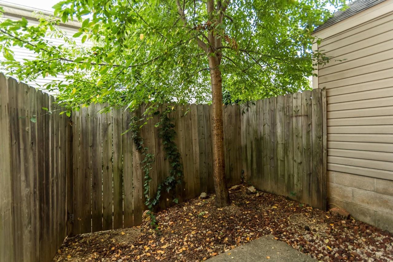 702 E Sherwood Hills Dr - Photo 5 of 12