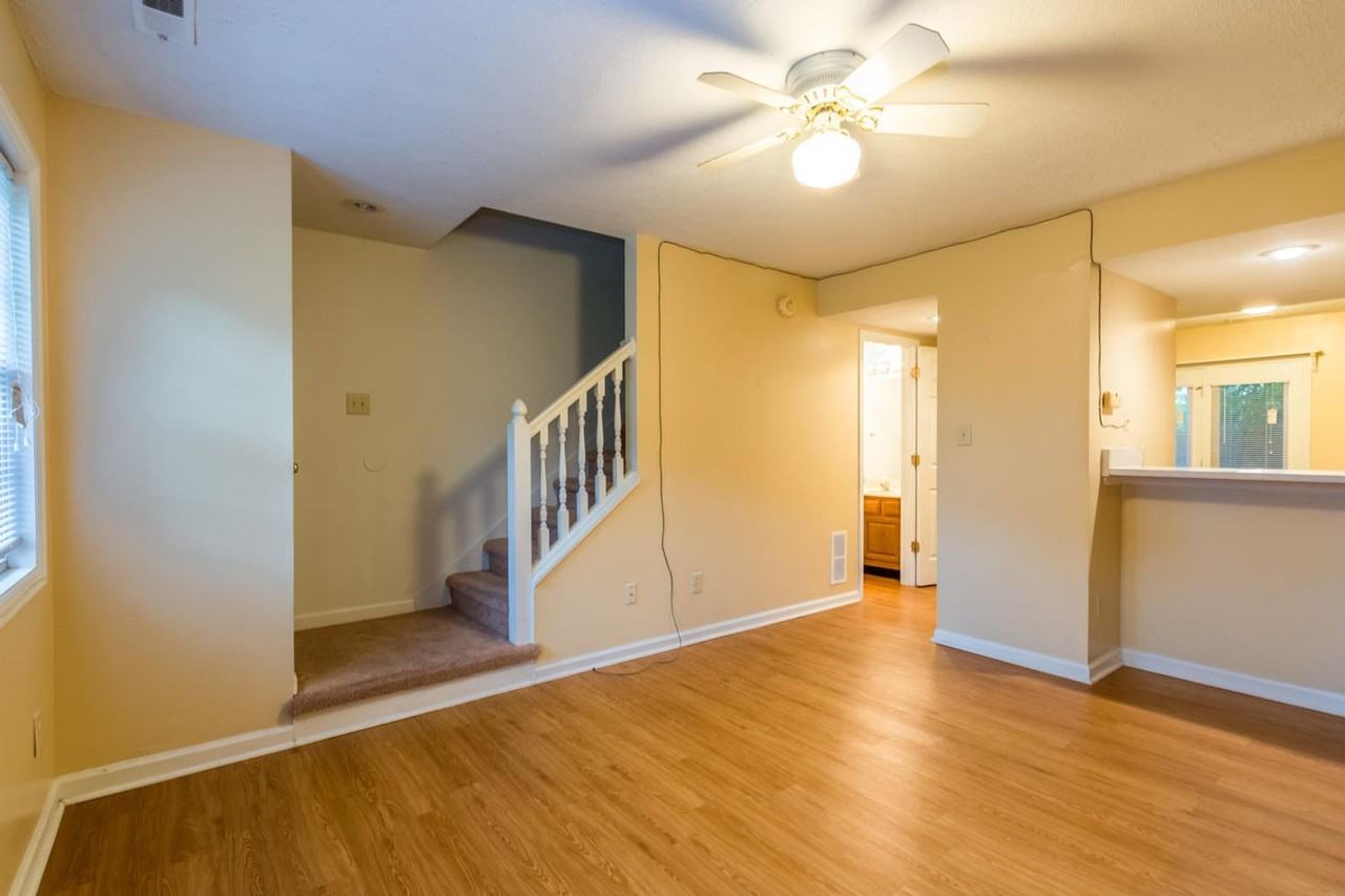 702 E Sherwood Hills Dr - Photo 7 of 12