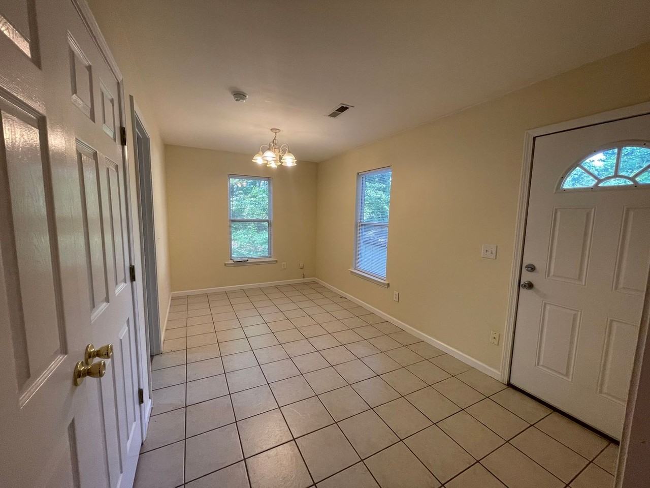 3002 Taliaferro Rd - Photo 5 of 19