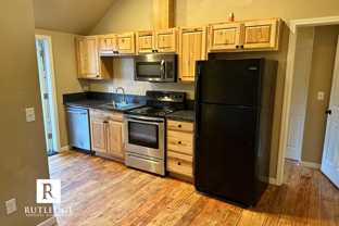 1016 W 11th St - Photo 1 of 1