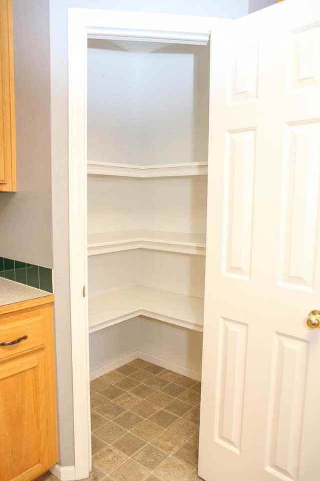 810 Highland St - Photo 2 of 25