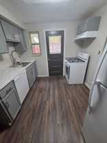 930 Sleepy Hollow Rd - Photo 1 of 1