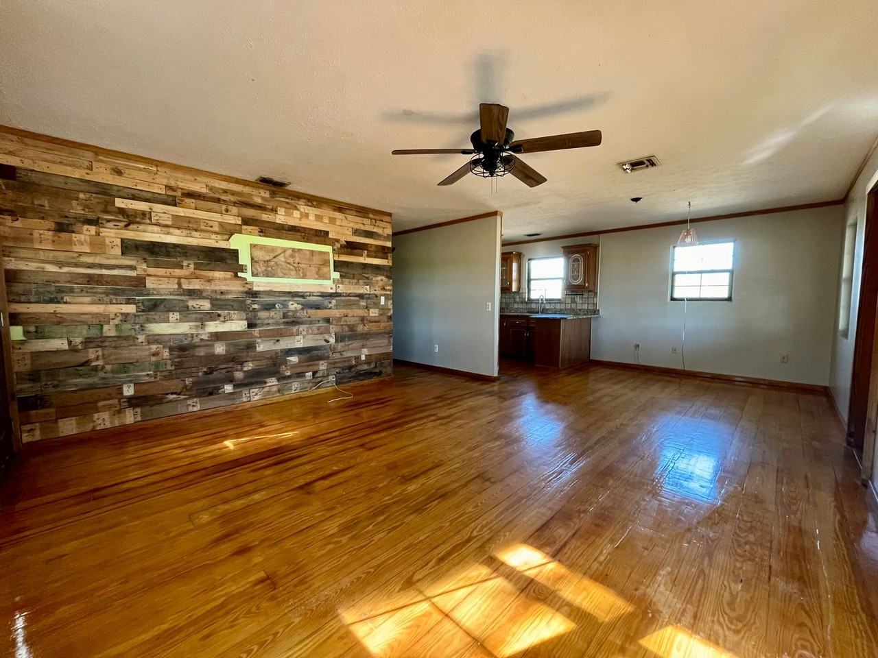 4307 Stanley Rd - Photo 5 of 16