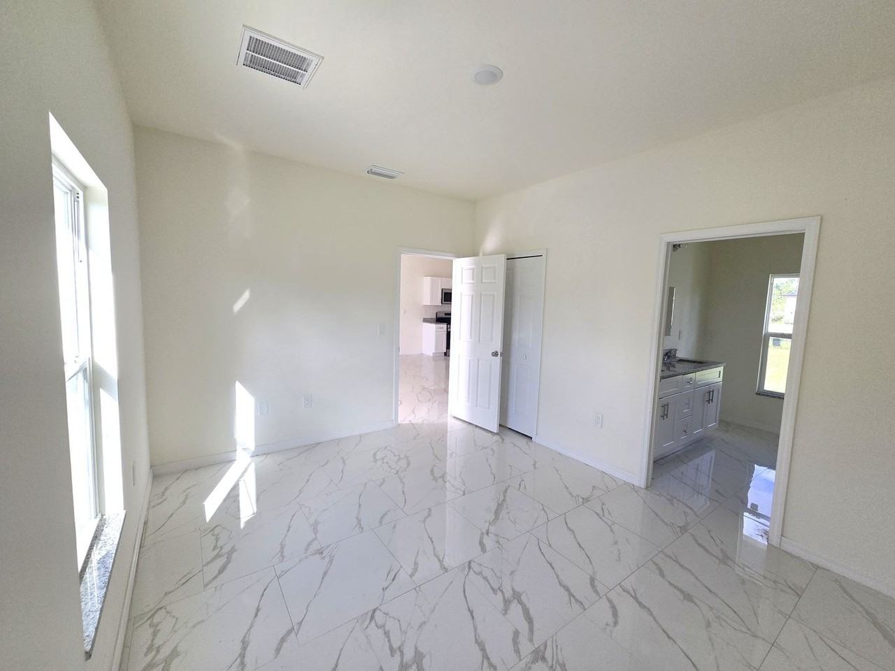 3306 49th St W - Photo 7 of 19