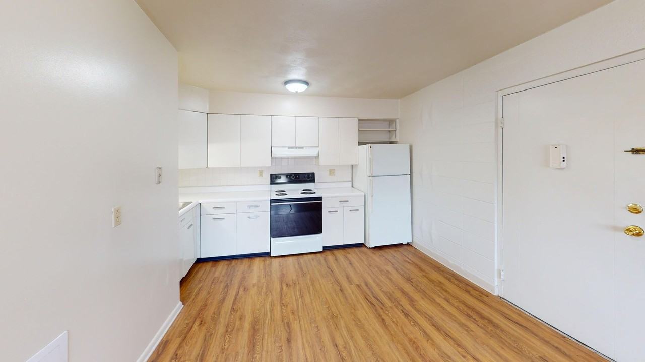 Parkside Apartments - Photo 6 of 16