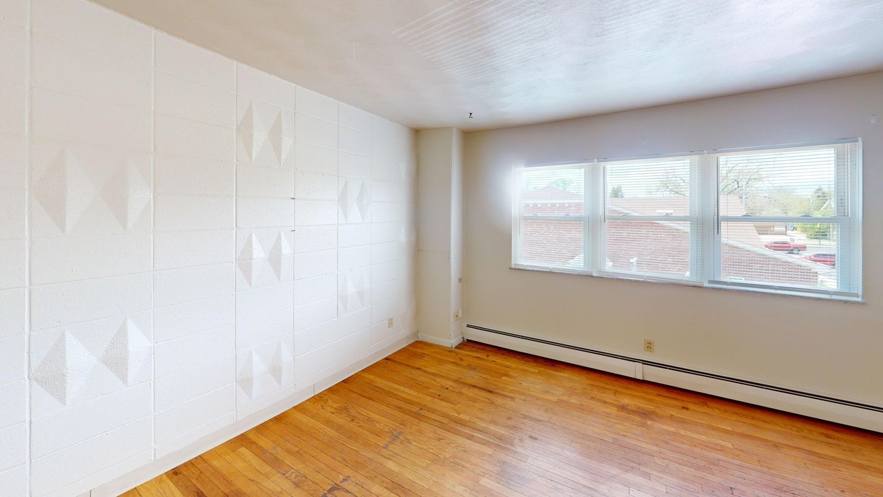 Parkside Apartments - Photo 6 of 13