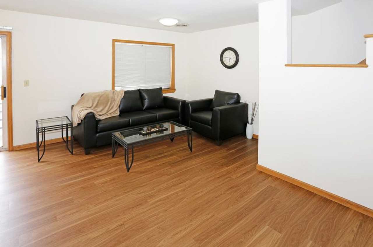 905 W Springfield Ave - Photo 3 of 15