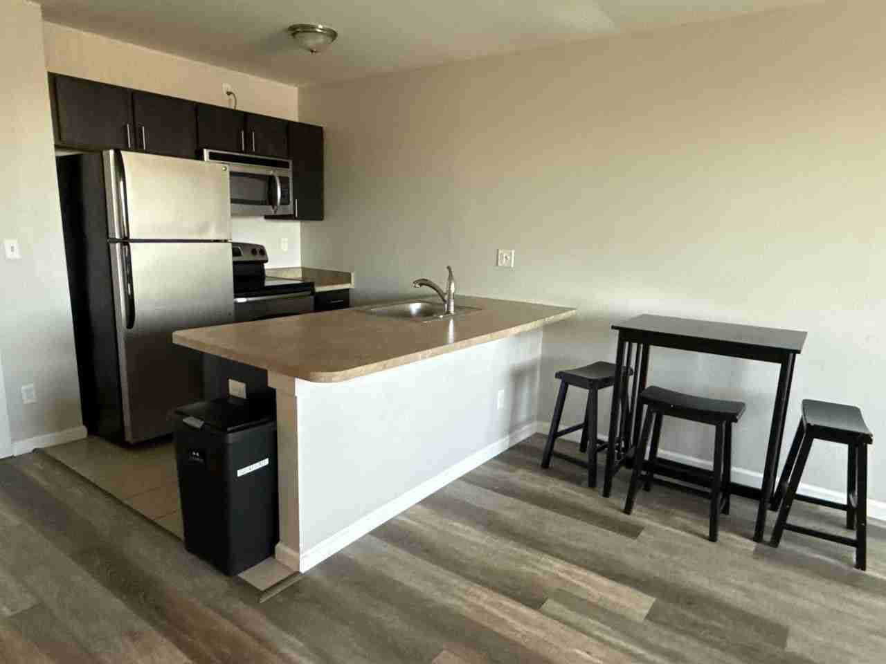 413 Main ST - Photo 4 of 9