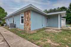 3353 Green Briar Cir #B - Photo 1 of 1