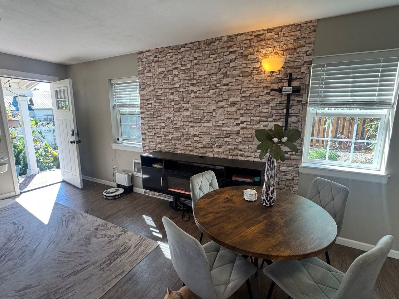 307 W 2nd Ave - Photo 2 of 12