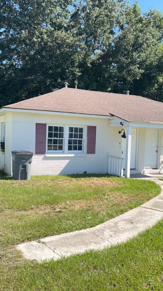 3104 Azalea Dr #B - Photo 2 of 7