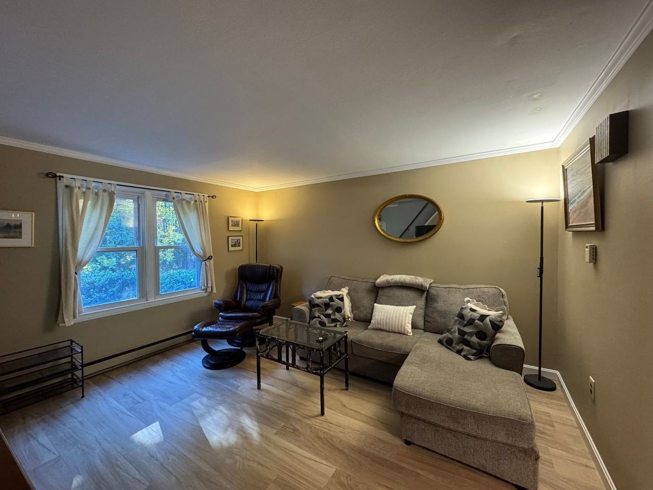 25 Hampton Rd #B1 - Photo 3 of 19