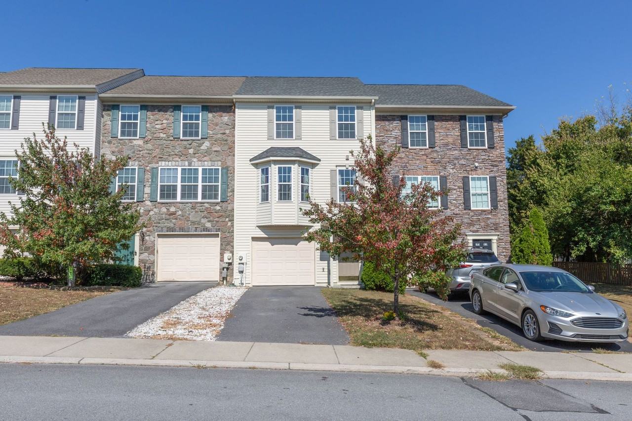 228 Morlatt Lane - Photo 2 of 38