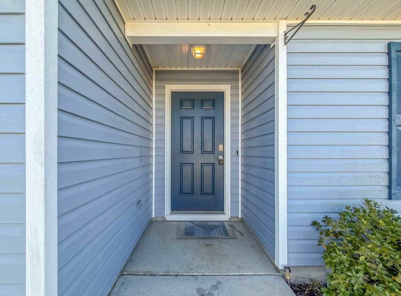 4569 Rivers Landing Dr - Photo 3 of 50
