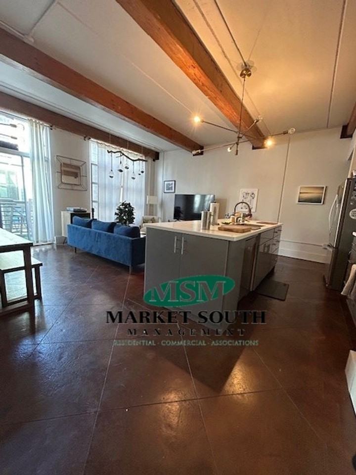 2407 Bull St #B - Photo 6 of 21