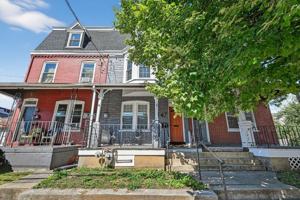 featured image of 147 E Liberty St