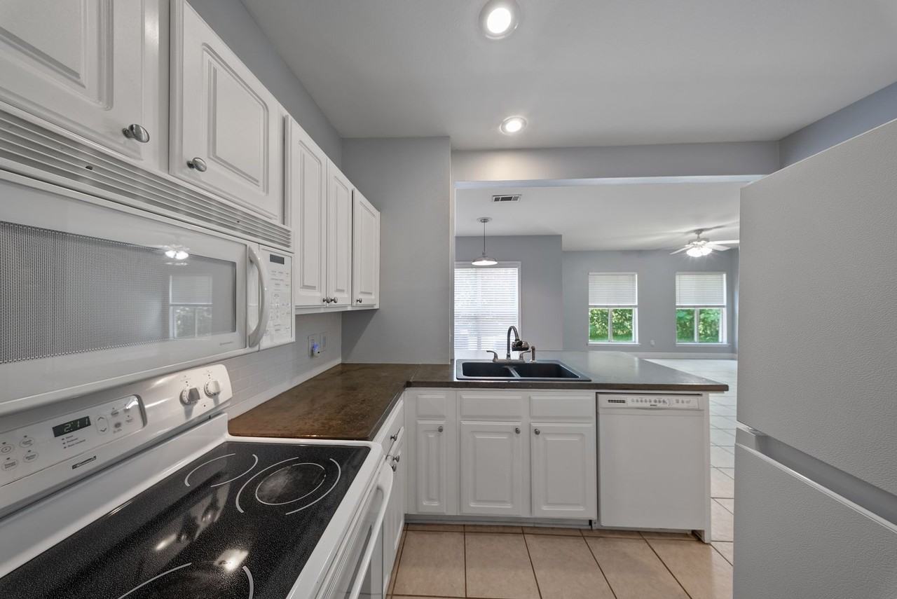 5159 Etta St #5A - Photo 2 of 11