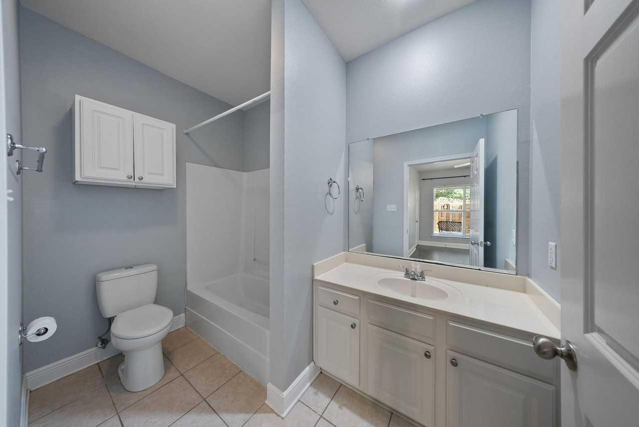 5159 Etta St #5A - Photo 4 of 11