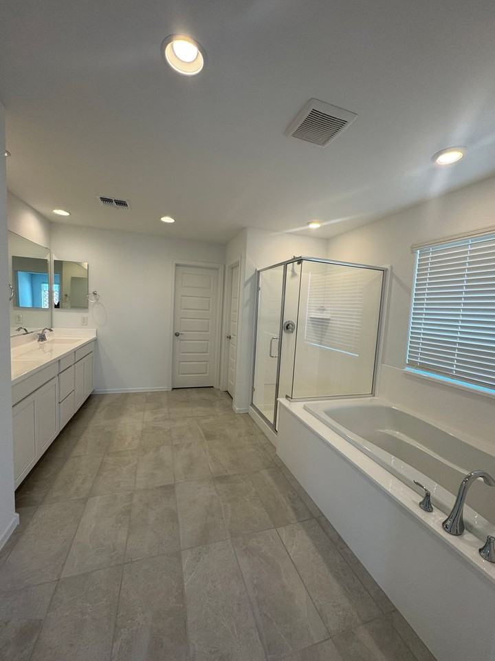 14804 W Cottontail Ln - Photo 5 of 29