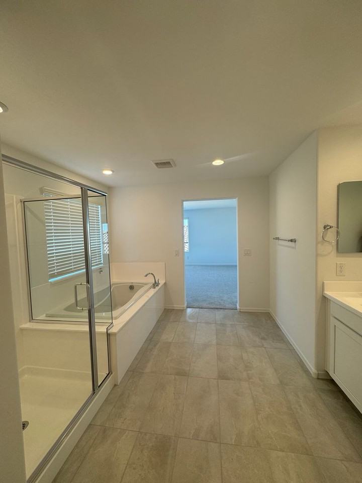 14804 W Cottontail Ln - Photo 2 of 29