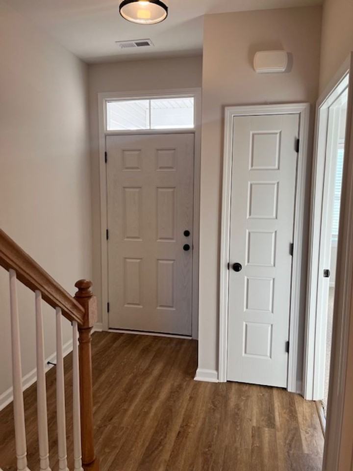 8292 Paramount Pt - Photo 3 of 22