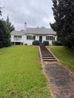 featured image of 925 Brentwood Dr