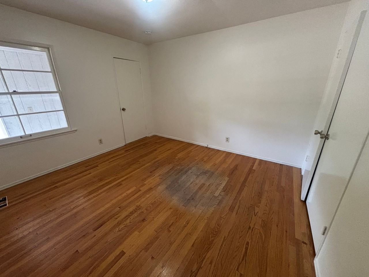 22532 Berdon St - Photo 3 of 13