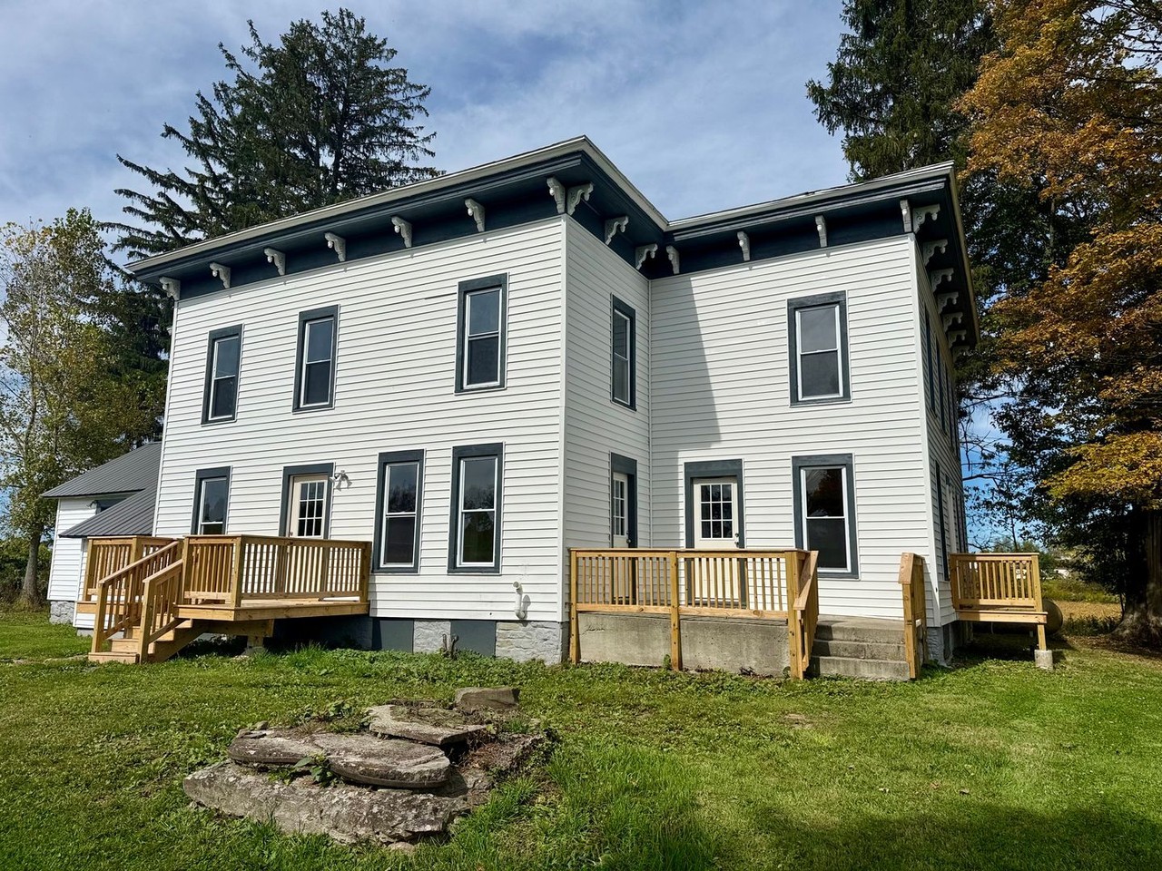 328 Salt Rd - Photo 2 of 16