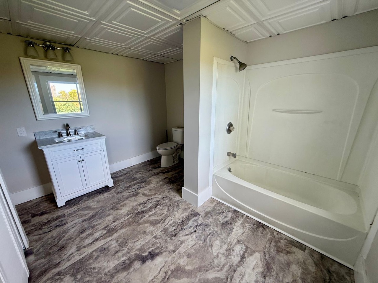 328 Salt Rd - Photo 6 of 16